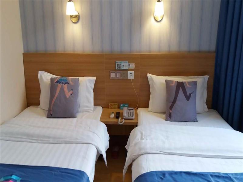 Pai Hotel Yuxi Tonghai Экстерьер фото